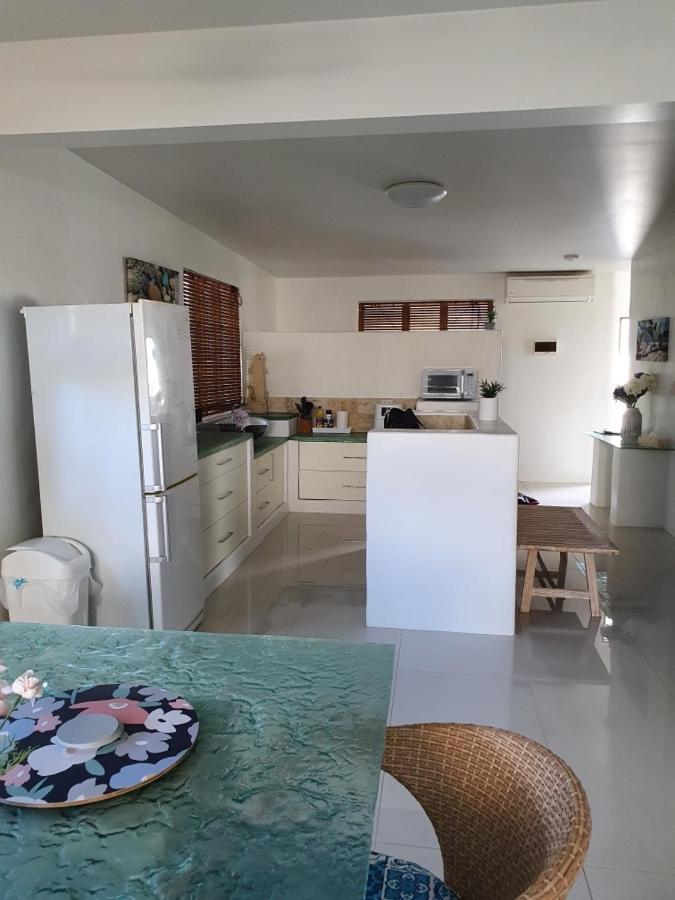 Beachside Apartment 1 With Plunge Pool Port Douglas Bagian luar foto