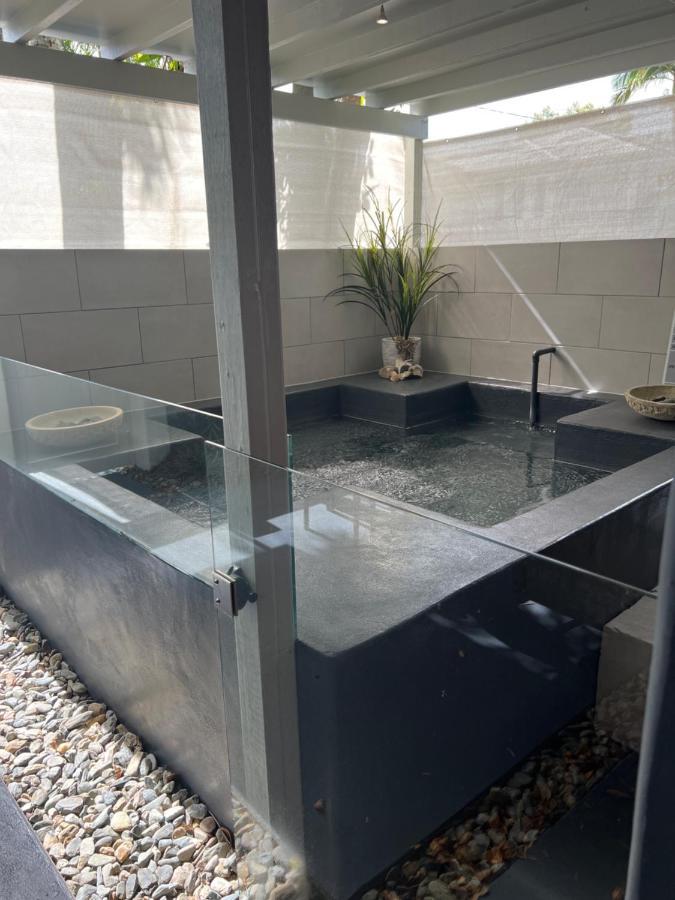 Beachside Apartment 1 With Plunge Pool Port Douglas Bagian luar foto